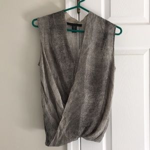 Kenneth Cole silk gray snakeskin blouse, sz XS